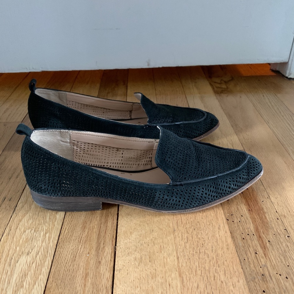 COPY - Vince Camuto flat
